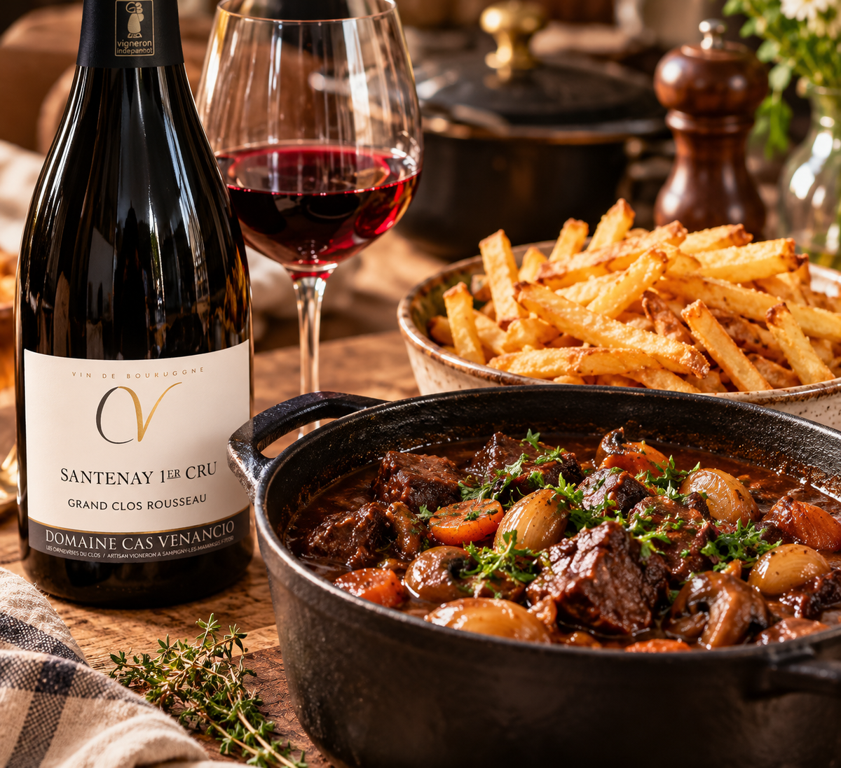 Verres de vin et plats à partager pour découvrir les accords mets et vins conseillés par votre caviste